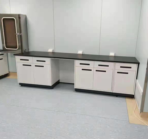 實(shí)驗(yàn)臺(tái)7